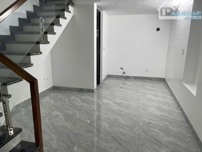 Cho thuê nhà mới 3 tầng đoạn đẹp nhất mặt đường Đà Nẵng, Ngô Quyền – Giá 20 triệu/tháng - 3