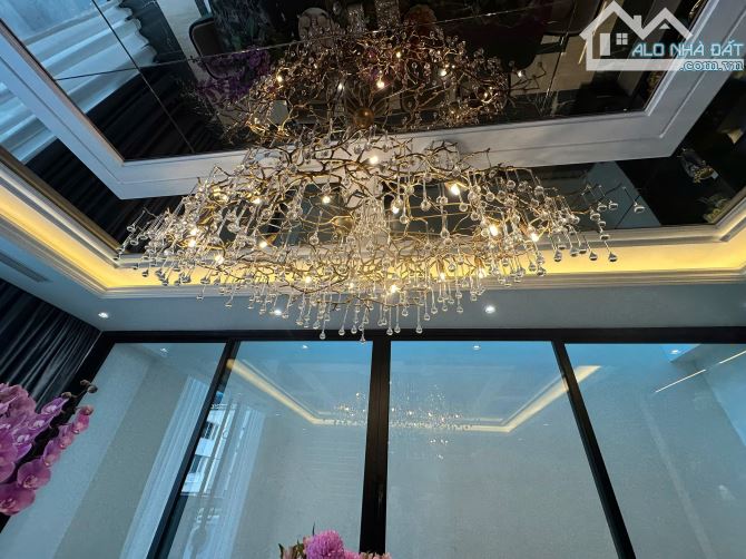 HOA HẬU D3 - B. THỰ VƯỜN ĐÀO - MẶT LOTTE MALL TÂY HỒ - TRỤC CHÍNH SIÊU VIP ĐẲNG CẤP - 386M