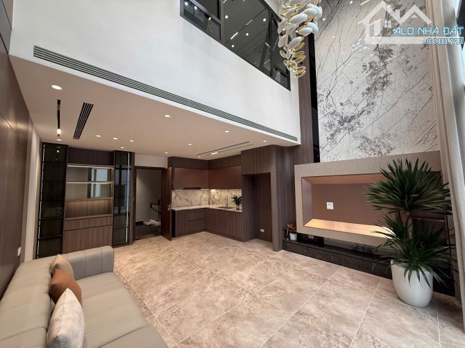 Bán Nhà Mới Cực Đẹp, Ngõ Thông, Ô Tô Vào, Thang Máy, 55m2*7T giá 24.8 tỷ Đội Cấn, Ba Đình