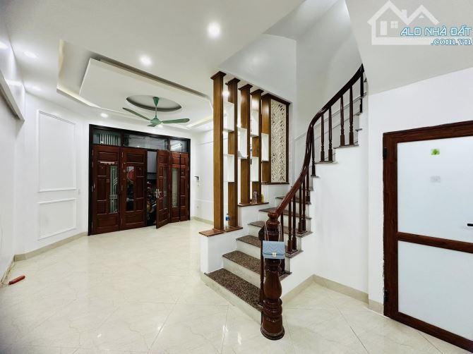 BÁN GẤP NHÀ PHỐ VÕNG THỊ,50MX6T, 7 PHÒNG, VỪA Ở VỪA KD, 2 THOÁNG, NỞ HẬU, CHỈ 9X TỶ