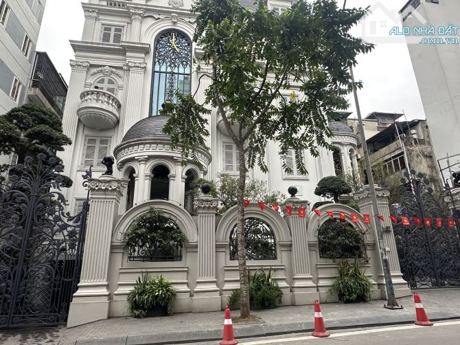 HOA HẬU D3 - B. THỰ VƯỜN ĐÀO - MẶT LOTTE MALL TÂY HỒ - TRỤC CHÍNH SIÊU VIP ĐẲNG CẤP - 386M