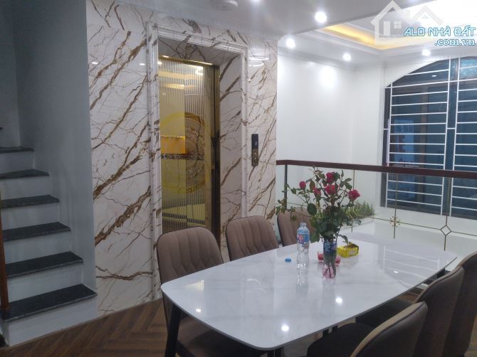 siêu phẩm phố lò đúc - hai bà trưng -dt 48m *6 tầng / thang máy / nhà mới /ngõ thông / zá