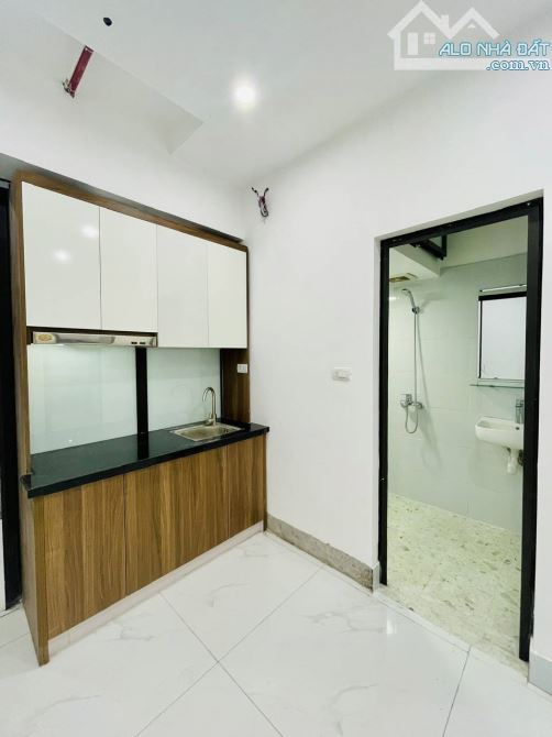 NGUYỄN KHANG - CẦU GIẤY - 7 TẦNG THANG MÁY - VỪA Ở VỪA CHO THUÊ KINH DOANH - 14.5 TỶ