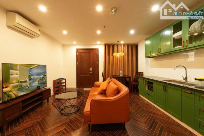 Bán tòa nhà mặt phố Vũ Miên view Hồ Tây mặt tiền 6.5m giá 155 tỷ