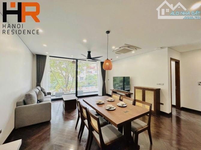 Bán toà nhà dòng tiền khách Sạn Ngõ 31 Xuân Diệu Diện tích 150m2 8 tầng lô góc giá 70 tỷ