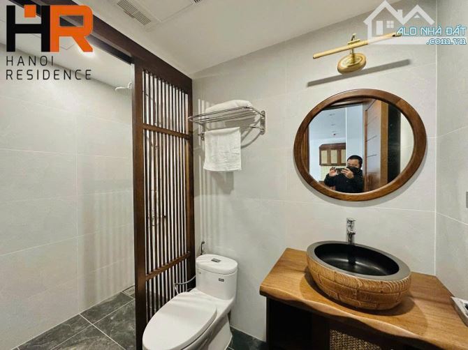 Bán toà nhà dòng tiền khách Sạn Ngõ 31 Xuân Diệu Diện tích 150m2 8 tầng lô góc giá 70 tỷ