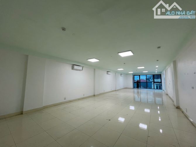 Cho thuê văn phòng Khu tổng cục 5 Yên Xá- Phạm Tu, 125 m2 giá rẻ