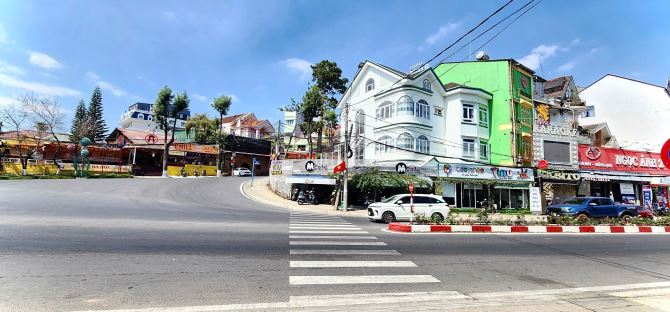 CHO THUÊ CĂN GÓC 3 MẶT TIỀN CHÍNH CÁCH HỒ XUÂN HƯƠNG ĐÀ LẠT 450M - 1