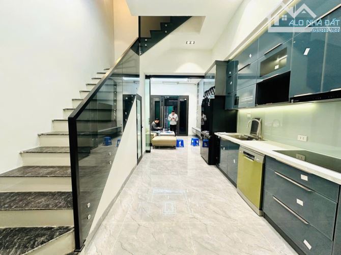 Bìa Đẹp cất két _ NHÀ ĐẸP LONG LANH