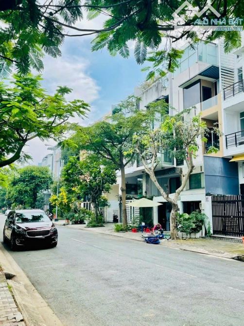 Phú Mỹ Vạn Phát Hưng Q.7 - biệt thự 10.5x21m giá 29 tỷ - nhà phố 6x21m giá 18 tỷ - 3