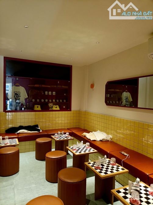 + MẶT PHỐ TRUNG TÂM PHỐ CỔ NGAY HÀNG MÃ 49M 5 TẦNG GIÁ 40 TỶ