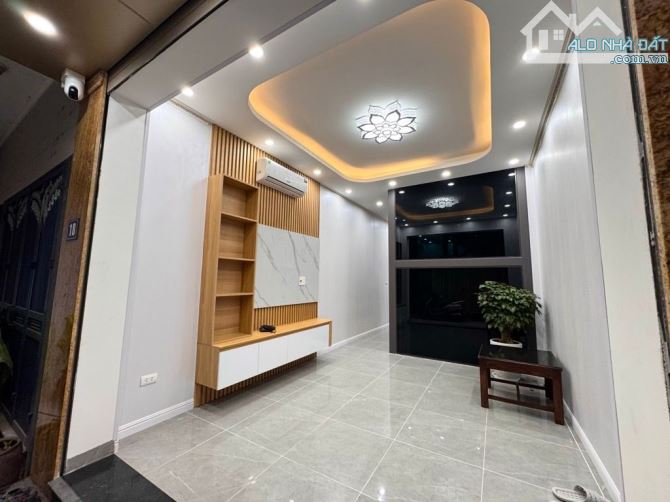 Bán nhà sát Hoàn Kiếm, gần cầu Trần Hưng Đạo