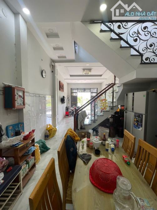 MUA Ở VIP – XE HƠI NGỦ TRONG NHÀ – HUỲNH THỊ HAI Q12 CHỈ 4.5 TỶ! - 2