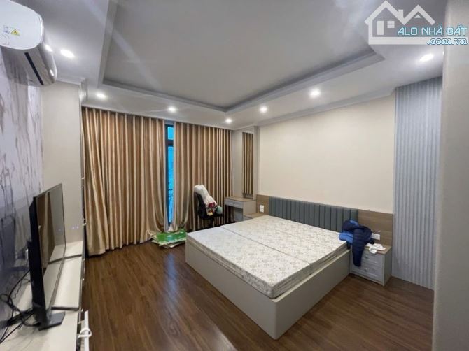 PHÚ THƯỢNG NHÀ ĐẸP 6 TẦNG THANG MÁY . OTO ĐỖ CỔNG .NGÕ THÔNG DT 33 M2 X 6 TẦNG .MT 5 M