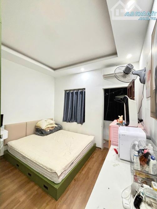 KHU VIP! Tập thể Đặng Tiến Đông, Đống Đa, Tầng 3, Sổ to, 50m2 2pn nhà đẹp chỉ 4,15 tỷ