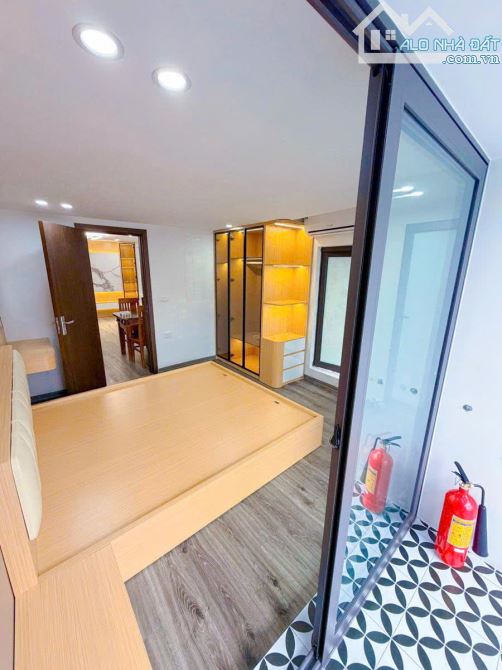 Chỉ 4,55 tỷ tập thể Phương Mai, Lương Đình Của, lô góc, ô tô 75m2 3pn 2wc nhà đẹp