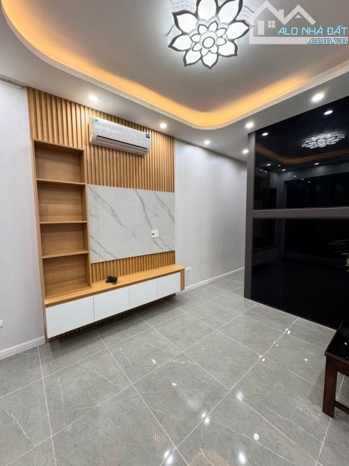 Bán nhà sát Hoàn Kiếm, gần cầu Trần Hưng Đạo