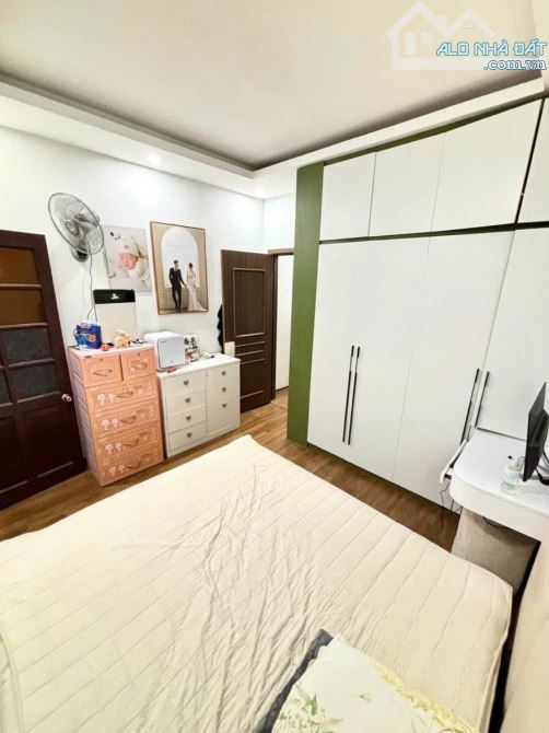 KHU VIP! Tập thể Đặng Tiến Đông, Đống Đa, Tầng 3, Sổ to, 50m2 2pn nhà đẹp chỉ 4,15 tỷ