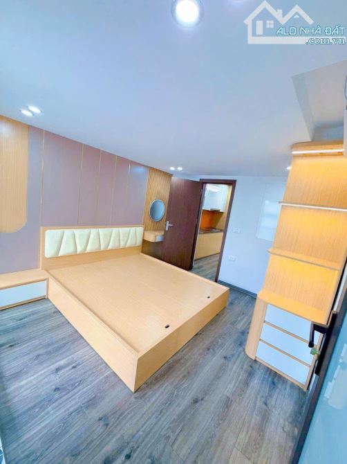 Chỉ 4,55 tỷ tập thể Phương Mai, Lương Đình Của, lô góc, ô tô 75m2 3pn 2wc nhà đẹp