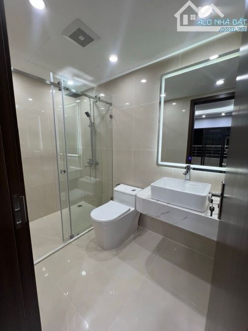 Cần bán gấp !!! Chung cư 115m2, 3Ngủ, 2wc - Nhà đẹp, setup full nội thất - Giá bán 12.5 tỷ