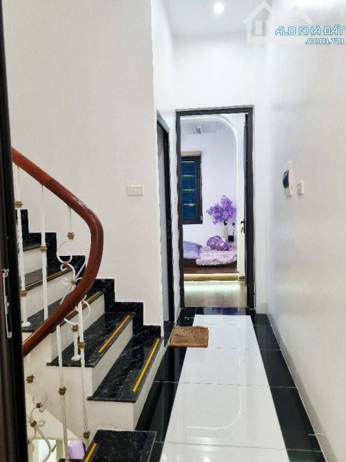 Bán gấp nhà phố Hồng Mai - Hai Bà Trưng 50 m2-5 T - 9,7 tỷ