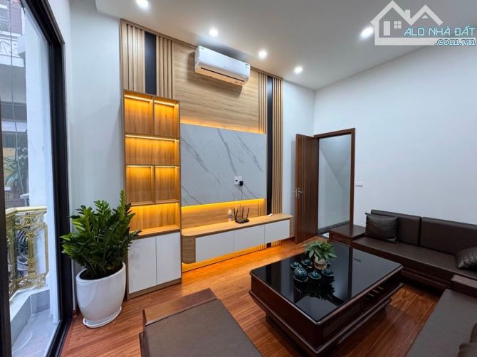 Bán nhà sát Hoàn Kiếm, gần cầu Trần Hưng Đạo