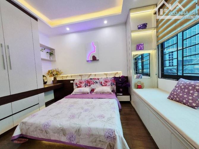 Bán gấp nhà phố Hồng Mai - Hai Bà Trưng 50 m2-5 T - 9,7 tỷ