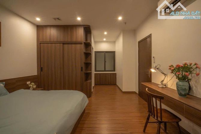 BÁN Mặt Phố VŨ MIÊN mặt Hồ Tây -diện tích 128m2 mặt tiền 6m giá 99 tỷ