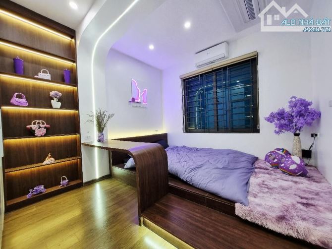 Bán gấp nhà phố Hồng Mai - Hai Bà Trưng 50 m2-5 T - 9,7 tỷ