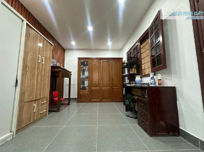 BÁN NHÀ - PHÂN LÔ - VÕNG THỊ - TÂY HỒ - 60.1/74 M - 5 TẦNG - MẶT TIỀN 6.2 M - 28.9 TỶ -