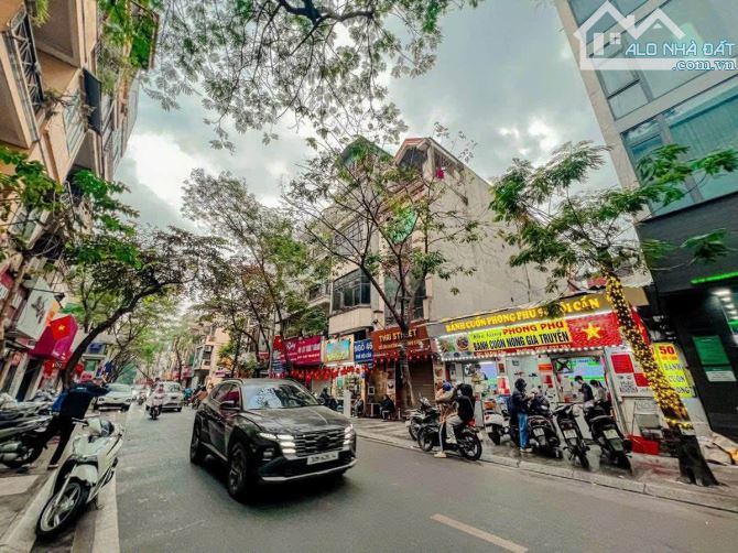 Đầu tư kinh doanh, ô tô tránh, vỉa hè, ngõ 279 Đội Cấn, Ba Đình, sát phố lớn, 50m, 18 tỷ