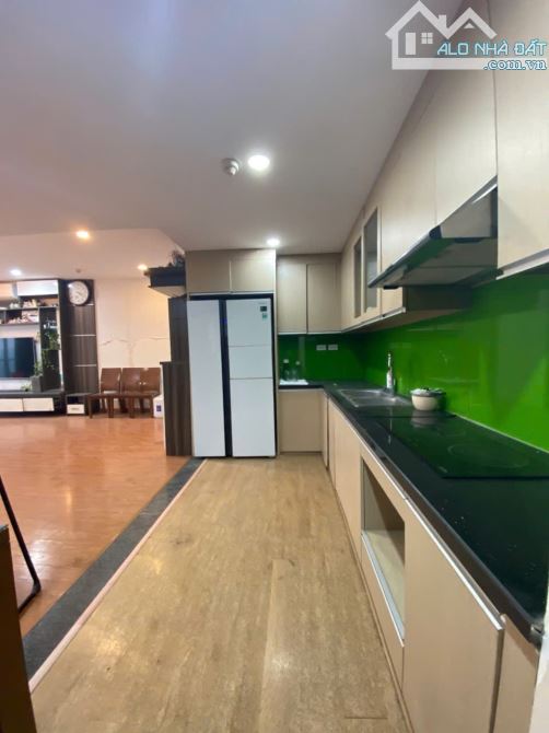 CHUNG CƯ CAO CẤP VP2 BÁN ĐẢO LINH ĐÀM 3PN-2WC- PHÒNG NÀO CŨNG SÁNG THOÁNG-VÀI BƯỚC RA HỒ