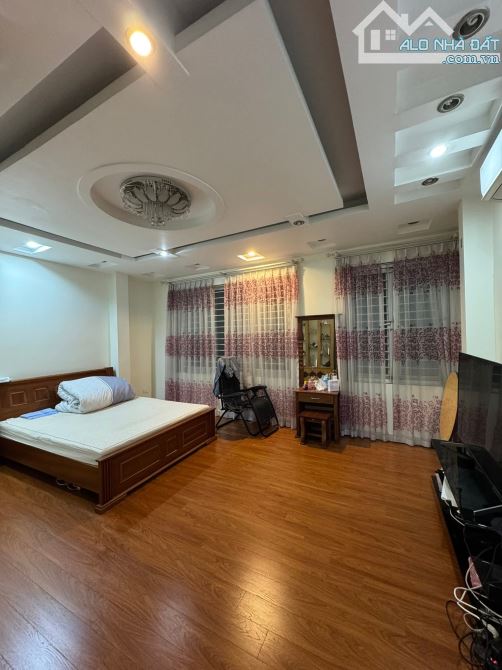 Bán nhà Siêu đẹp mặt ngõ Phương Mai 48m MT5m lô góc ô tô gần phố ở ngay