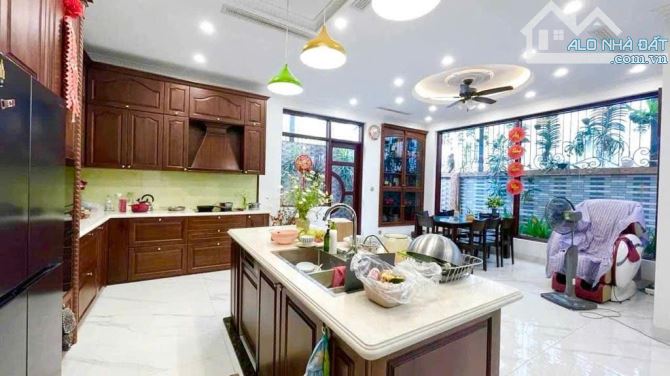 ĐỐNG ĐA - 6 TẦNG - THANG MÁY - ÔTÔ TRÁNH - KINH DOANH - 60M² - MT 4M² - 27,5TỶ.