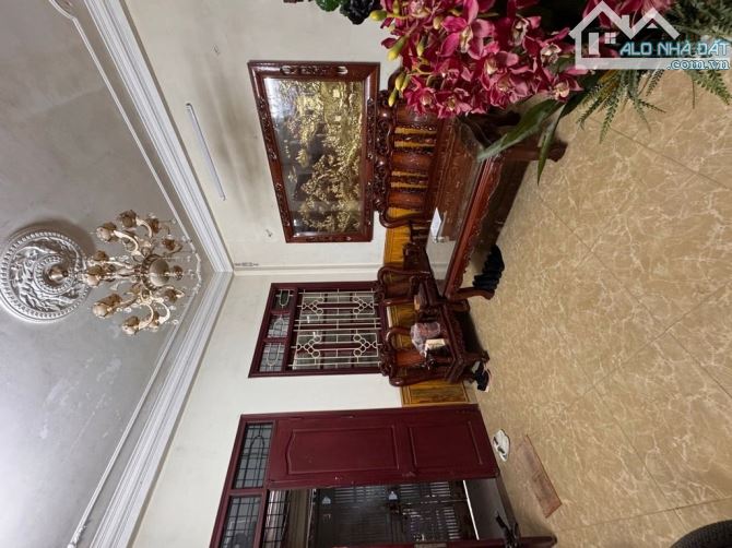 BÁN NHÀ YÊN LÃNG DT 50 M 3 THOÁNG DÂN XÂY Ô CHỜ THANG MÁY GẦN PHỐ NGÕ THÔNG FUL TIỆN ICH