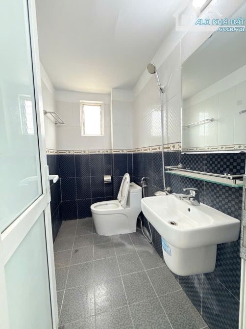 GIẢM SỐC 300TR - LĨNH NAM - HOÀNG MAI 27M 4 TẦNG CHỈ HƠN 5 TỶ SĐCC