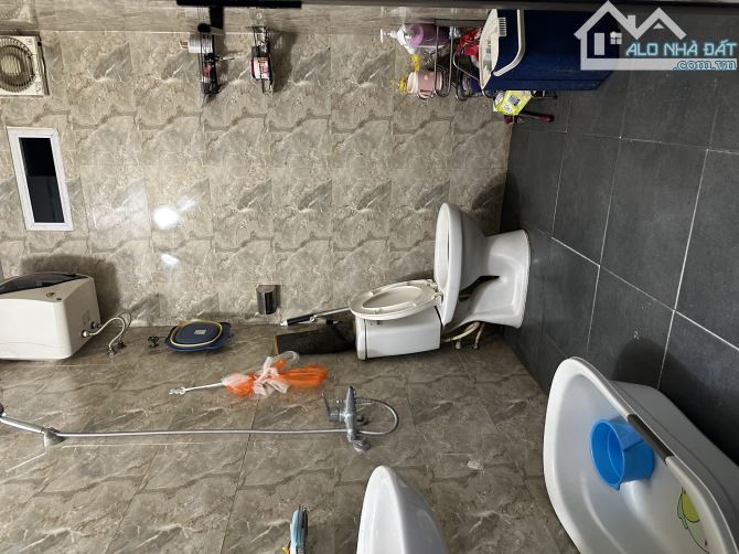 Bán Nhà Vũ Hữu Thanh Xuân, 56m, 2 tầng, lô góc, 3.3 tỷ