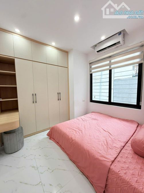 5.25 TỶ –18M2 – 4 TẦNG MỚI – 3 NGỦ – 50M RA PHỐ – THANH NHÀN – HAI BÀ TRƯNG