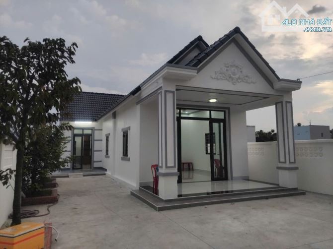 Bán nhà vườn Cần Giuộc Long An, đường Chùa Thiên Mụ, 1000m2, hẻm xe hơi, chỉ nhỉnh 4 tỷ - 4