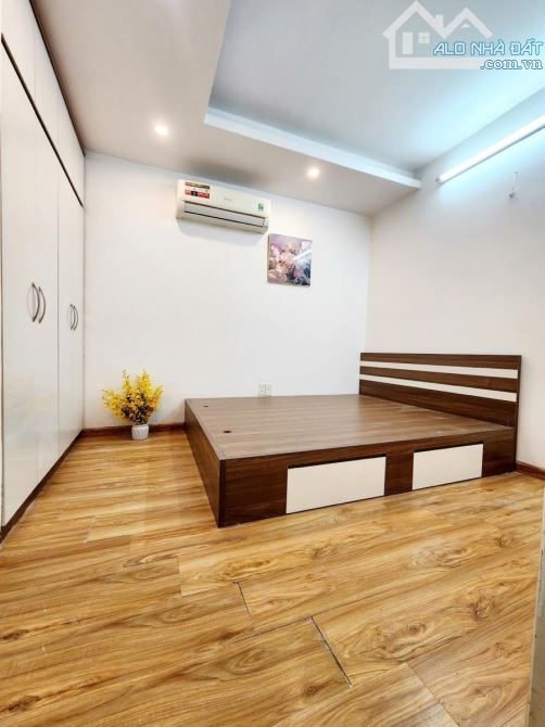 CĂN HỘ CHUNG CƯ MINI PHỐ SƠN TÂY DT52M,2 NGỦ, MỚI ĐẸP Ở LUÔN GIÁ 2.39 TỶ