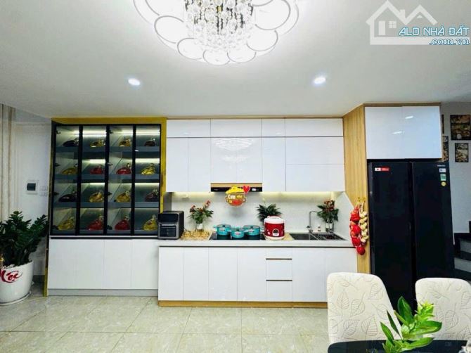 NHÀ PHỐ Ô ĐỒNG LẦM – ĐỐNG ĐA-6 TẦNG THANG MÁY– FULL NỘI THẤT-GẦN HỒ BA MẪU-GIÁ 12.3 TỶ