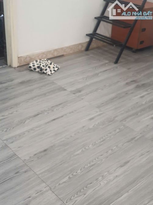 Bán nhà ngõ 71 Tân Ấp, 50m2, 2 phòng ngủ, giá 1,28 tỷ