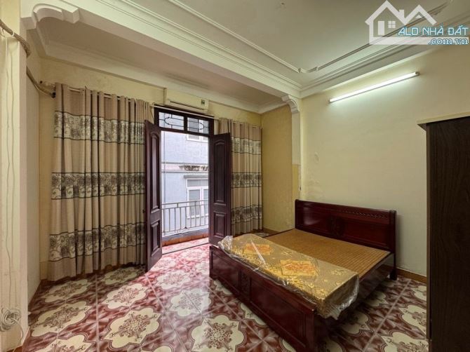 BÁN NHÀ YÊN LÃNG DT 50 M 3 THOÁNG DÂN XÂY Ô CHỜ THANG MÁY GẦN PHỐ NGÕ THÔNG FUL TIỆN ICH