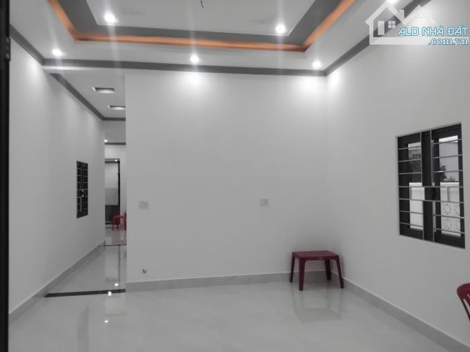 Bán nhà vườn Cần Giuộc Long An, đường Chùa Thiên Mụ, 1000m2, hẻm xe hơi, chỉ nhỉnh 4 tỷ - 5