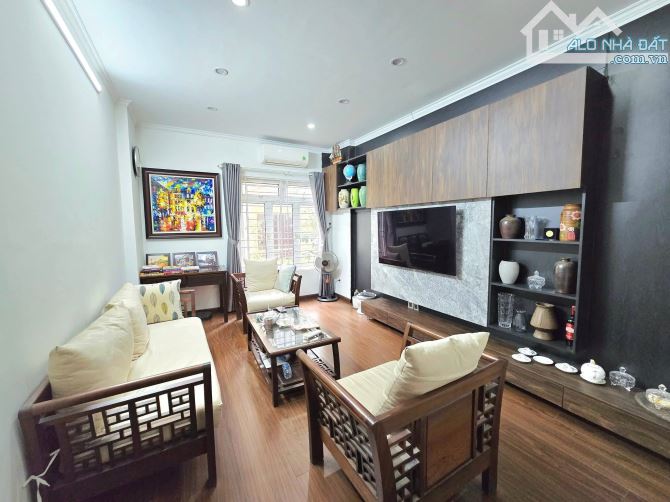 PHÂN LÔ HỌC VIỆN, HỒ TÙNG MẬU GOLDMARK CITY, OTO TRÁNH VỈA HÈ, 35m MT 3.5m 5 Tầng 9.8 Tỷ