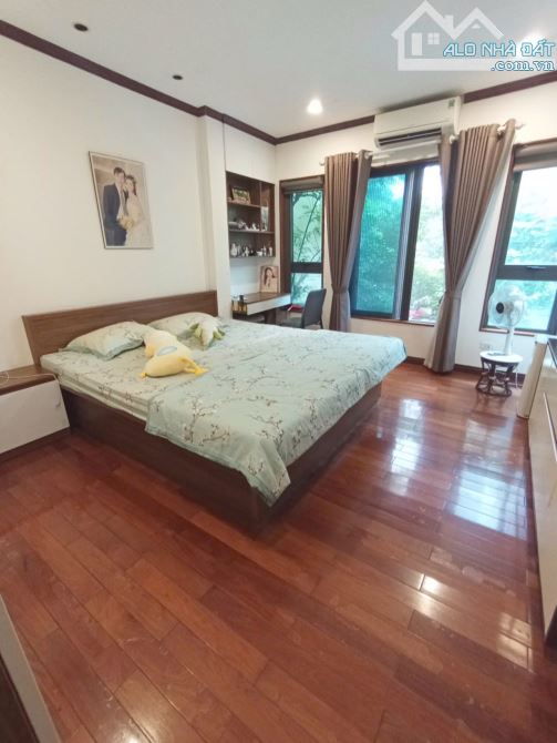 PHÂN LÔ HOÀNG QUỐC VIỆT QH PHỐ MỚI 2 THOÁNG OTO TRÁNH VỈA HÈ CÂY XANH 85m MT 4.5m 30.8 Tỷ