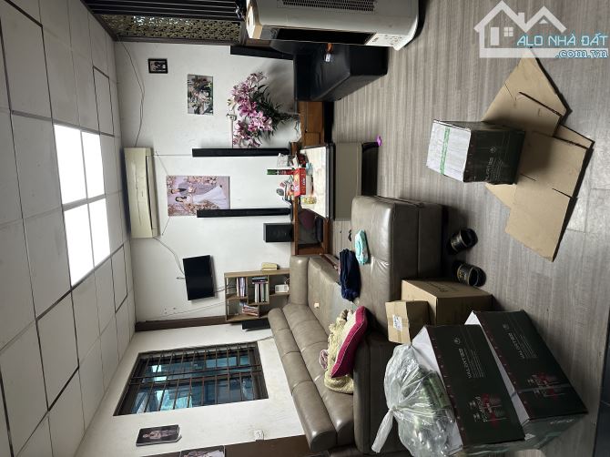 Bán Nhà Vũ Hữu Thanh Xuân, 56m, 2 tầng, lô góc, 3.3 tỷ