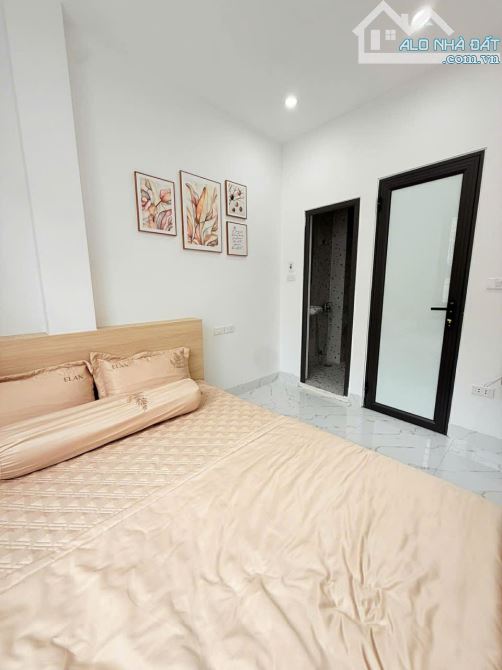 5.25 TỶ –18M2 – 4 TẦNG MỚI – 3 NGỦ – 50M RA PHỐ – THANH NHÀN – HAI BÀ TRƯNG