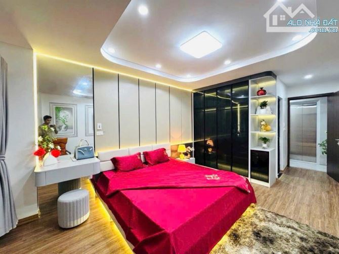 NHÀ PHỐ Ô ĐỒNG LẦM – ĐỐNG ĐA-6 TẦNG THANG MÁY– FULL NỘI THẤT-GẦN HỒ BA MẪU-GIÁ 12.3 TỶ