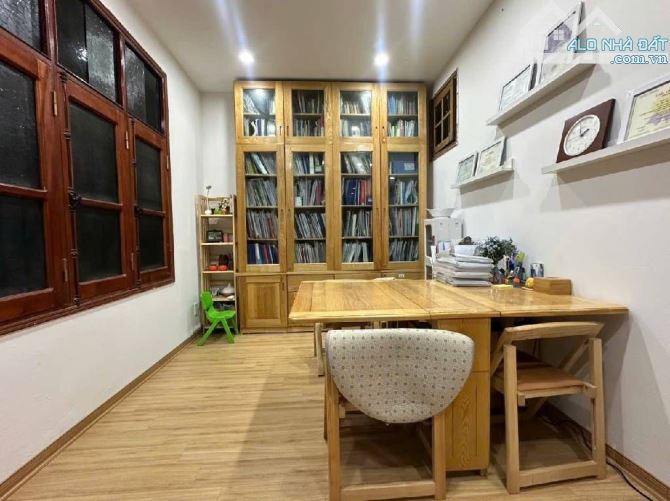 BÁN NHÀ - PHÂN LÔ - VÕNG THỊ - TÂY HỒ - 60.1/74 M - 5 TẦNG - MẶT TIỀN 6.2 M - 28.9 TỶ -